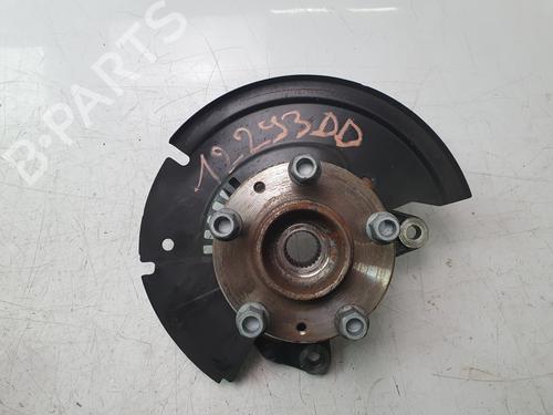 Used Right front steering knuckle NISSAN JUKE (F16_) DIG-T 117 (117 hp) 30711811