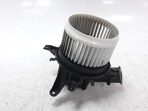 Used Heater blower motor FIAT 500X (334_) 2.0 D Multijet 4x4 (334AXB22, 334AXD2B) (140 hp) 14201556