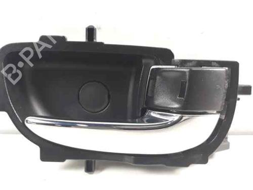 Højre fortil invendig håndtag TOYOTA YARIS (_P13_) 1.4 D (NLP130_, NLP130) (90 hp) 5110734