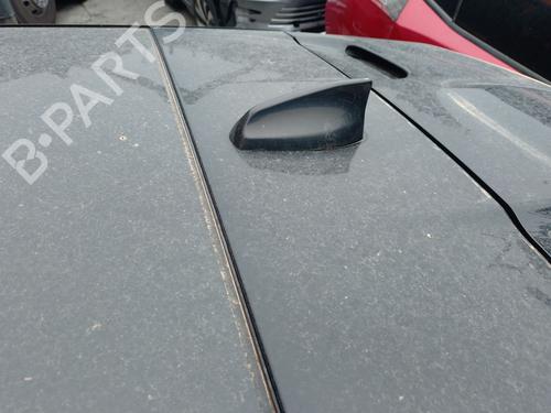 Antenne/Base Antenne/Base LAND ROVER RANGE ROVER VELAR (L560) 2.0 P300 Si4 4x4 (300 hp) 33264093 33264093