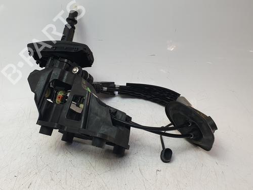 Used Gear lever Gear lever PEUGEOT 208 II (UB_, UP_, UW_, UJ_) 1.2 PureTech 100 (101 hp) 28378341 28378341