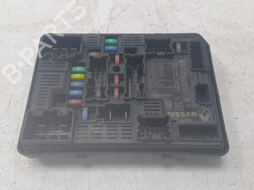 Used Fuse box Fuse box RENAULT CLIO V (B7_) 1.0 LPG (B7MT) (101 hp) 32774480 32774480