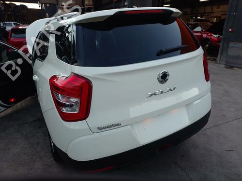 Used Rear bumper reinforcement SSANGYONG XLV SUV e-XGi 160 (128 hp) 30611291