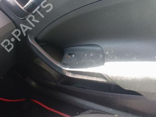 Used Right front window switch Right front window switch 37174238 37174238