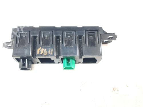 Switch NISSAN JUKE (F15)  | BP27362206I30 