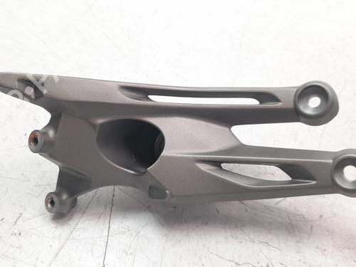 Used Engine mount YAMAHA MOTORCYCLES TENERE Tenere 700 (DM11, DM07, DM15) (73 hp) 25233157