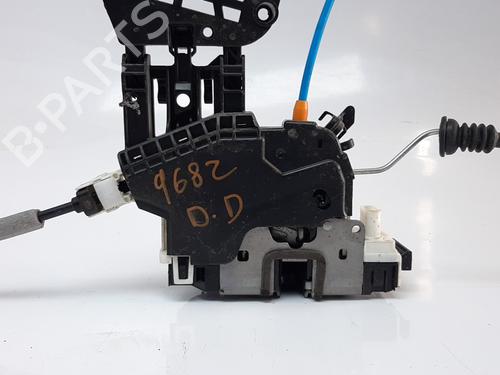 Used Front right lock MERCEDES-BENZ CLA Coupe (C117) CLA 180 (117.342) (122 hp) 8666173