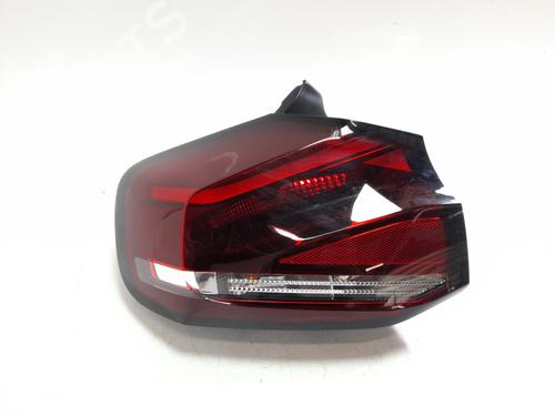 Left taillight CITROËN C4 III (BA_, BB_, BC_) 1.2 PureTech 130 (BAHNSA, BAHNSB) 9831100280