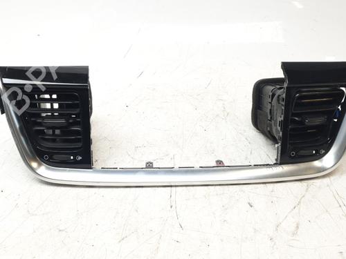 Used Air vent KIA STONIC (YB) 1.0 T-GDi Eco-Dynamics+ (101 hp) 30263021