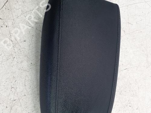 Used Armrest / Center console Armrest / Center console KIA XCEED (CD) 1.0 T-GDI (120 hp) 30897933 30897933