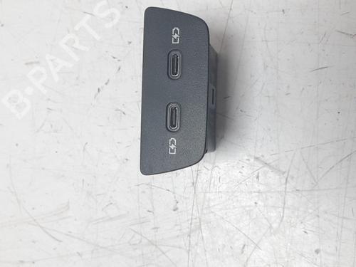 Module électronique VW POLO VI (AW1, BZ1, AE1) 1.0 TSI (95 hp) 28804301