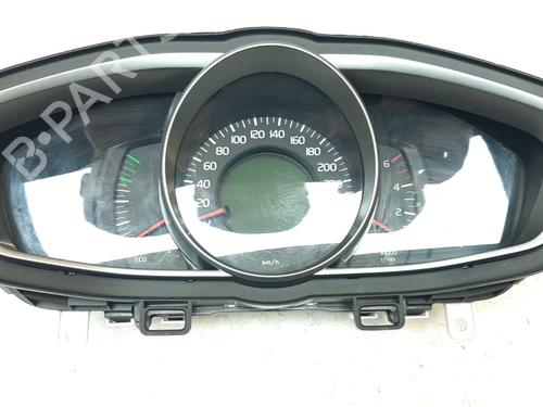 Used Instrument cluster VOLVO V40 Hatchback (525) D2 (114 hp) 15286182