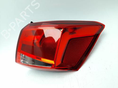 Used Right taillight Right taillight SEAT ARONA (KJ7, KJP) 1.0 TSI (116 hp) 33621350 33621350