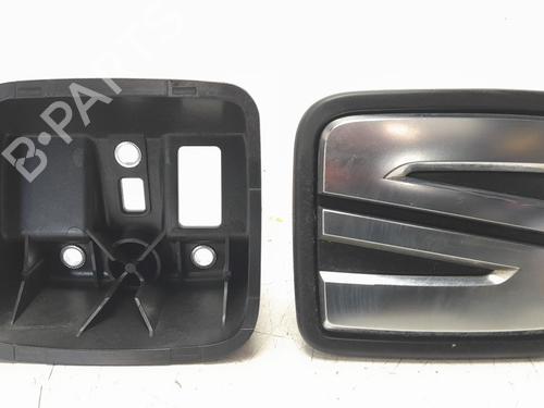 Used Tailgate handle SEAT LEON Sportstourer (KL8, KLD) 2.0 TDI (150 hp) 30634746