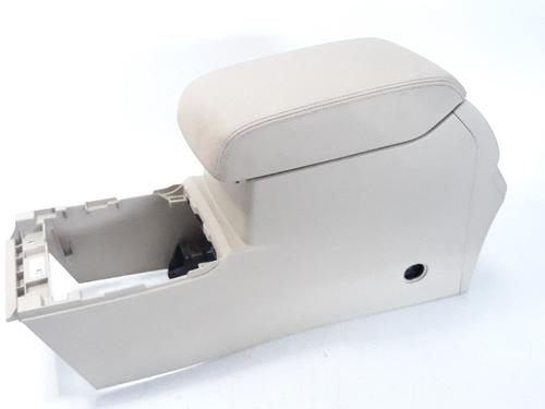 Used Armrest / Center console Armrest / Center console SUBARU OUTBACK (BS) 2.5 AWD (BS9) (175 hp) 7808586 7808586