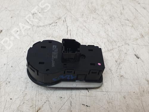 Headlight switch OPEL CROSSLAND X / CROSSLAND (P17, P2QO) 1.2 (75) | BP30173530I24