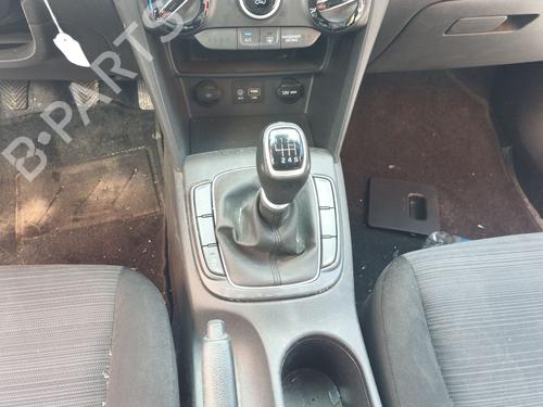 Used Shift knob HYUNDAI KONA (OS, OSE, OSI) 1.0 T-GDi (120 hp) 27718884