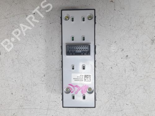 Left front window switch HYUNDAI i30 (PDE, PD, PDEN) 2.0 N | BP29001110I27 - Image 3