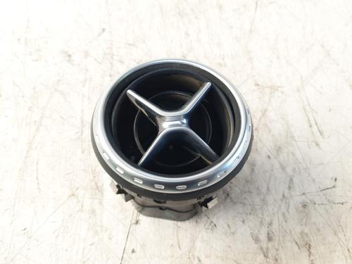 Used Air vent MERCEDES-BENZ GLA-CLASS (X156) [2013-2022]  30505379