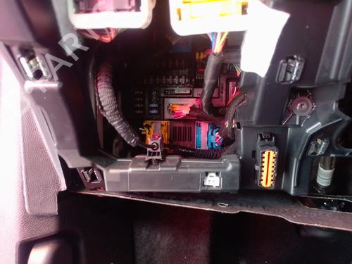 Used Fuse box Fuse box 38486531 38486531