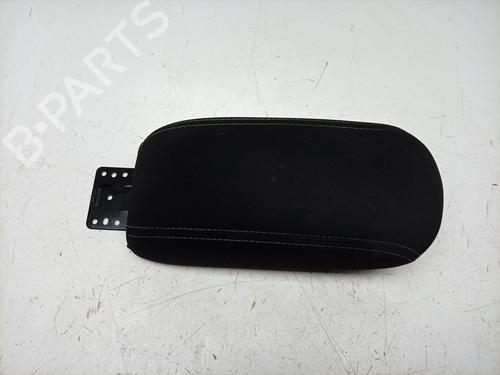 armrest-center-console-fiat-tipo-estate-356_-357_-2016-35819597 main image