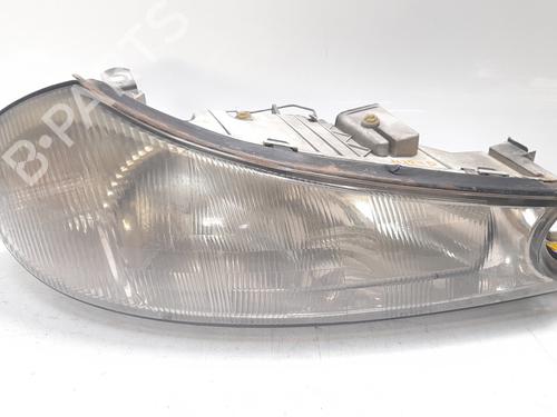 Used Right headlight FORD MONDEO II (BAP) 1.8 i (115 hp) 15528738