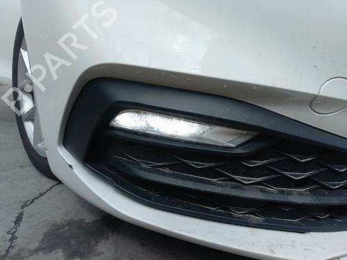Used Right front fog light Right front fog light SEAT LEON (KL1, KLG) 2.0 TDI (116 hp) 33198890 33198890