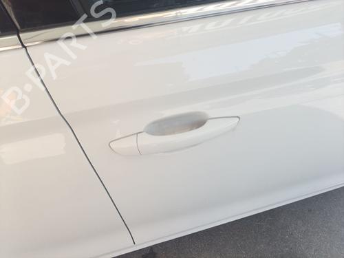 Used Front right exterior door handle OPEL CORSA F (P2JO) 1.2 (68) (101 hp) 27624921