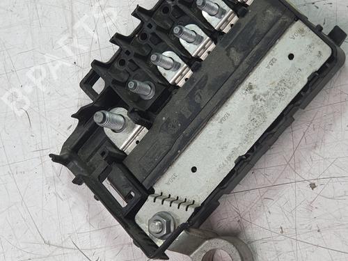 Used Fuse box SEAT ARONA (KJ7, KJP) 1.0 TSI (116 hp) 33000685