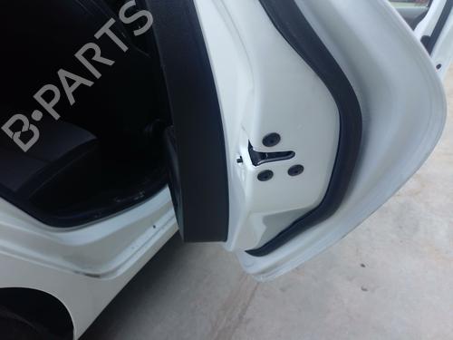 hyre-bak-las-renault-clio-v-b7_-2019-32687622 main image