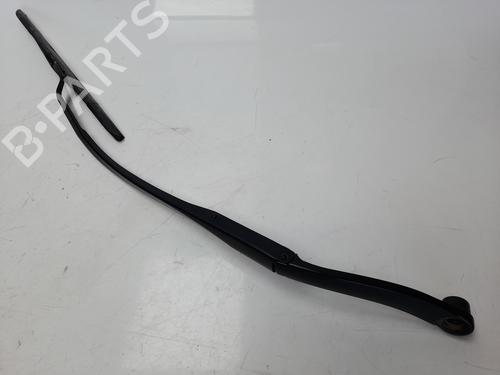 Used Front windshield wiper arm KIA SPORTAGE IV (QL, QLE) [2015-2022]  7258153