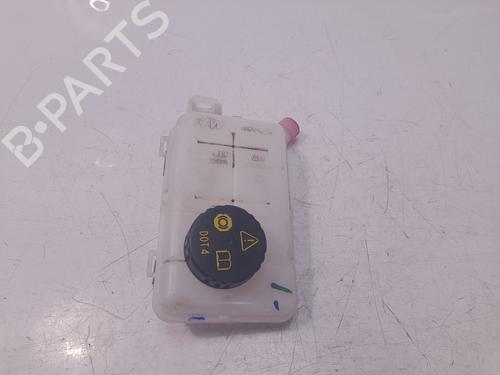 Used Brake fluid reservoir RENAULT TRAFIC III Van (FG_) 2.0 dCi 120 (FGMN) (120 hp) 29308795