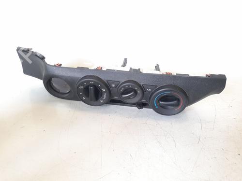 Used Climate control TOYOTA HILUX VIII Pickup (_N1_) [2015-2025]  17613712