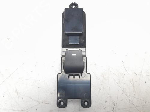 Used Right rear window switch HYUNDAI TUCSON (TL, TLE) [2015-2023]  16033709