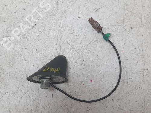 Used Antenna/Base Antenna/Base AUDI A1 Sportback (8XA, 8XF) 1.6 TDI (115 hp) 36074736 36074736