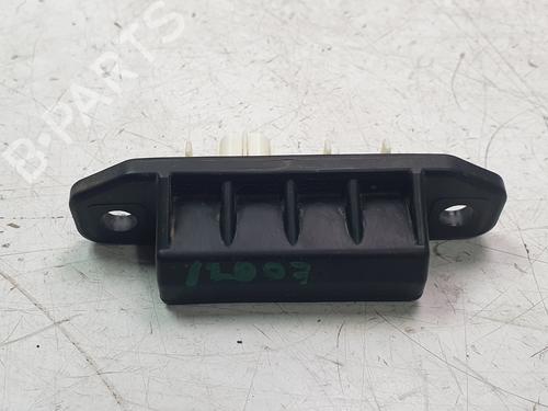 Used Tailgate handle TOYOTA YARIS CROSS (MXP_) [2020-2026]  31837817