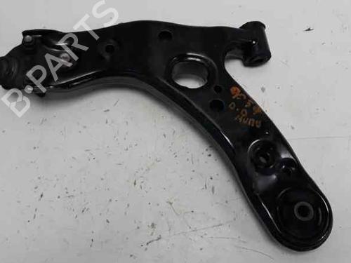 Right front suspension arm TOYOTA AURIS (_E15_) 1.8 Hybrid (ZWE150_, ZWE150R) | BP2839667M13 