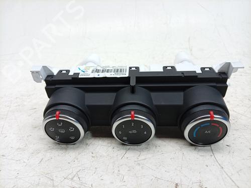 Used Climate control Climate control 38411679 38411679