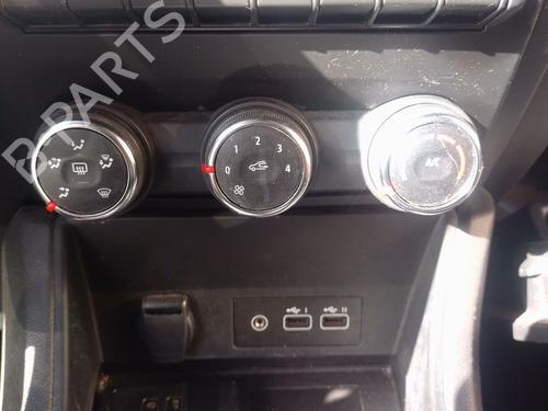 Used Climate control Climate control 38437392 38437392