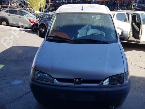 Tailgate lock PEUGEOT PARTNER Box Body/MPV (5_, G_)  | BP8587689C101 