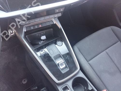Used Gear lever AUDI A3 Limousine (8YS, 8YM) 30 TDI (116 hp) 29173770