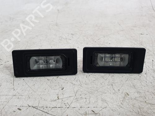 Éclairage de plaque d'immatriculation Éclairage de plaque d'immatriculation AUDI A3 Sportback (8VA, 8VF) 1.6 TDI (105 hp) 36159334 36159334