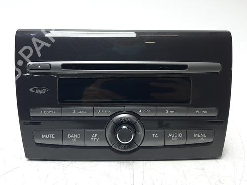 Used Radio FIAT BRAVO II (198_) 1.9 D Multijet (198AXC1B) (150 hp) 8520351