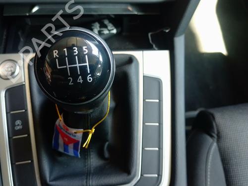Used Shift knob Shift knob VW PASSAT B8 Variant (3G5, CB5) 2.0 TDI (190 hp) 36390661 36390661
