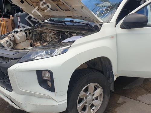 Used Left front suspension arm MITSUBISHI L200 / TRITON (KJ_, KK_, KL_) [2014-2025]  20349667