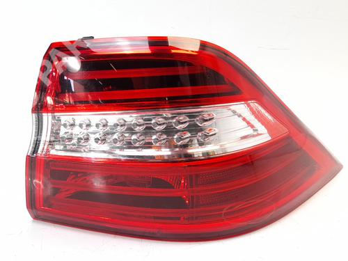 Used Right taillight Right taillight MERCEDES-BENZ M-CLASS (W166) ML 350 BlueTEC 4-matic (166.024, 166.023) (258 hp) 11112857 11112857