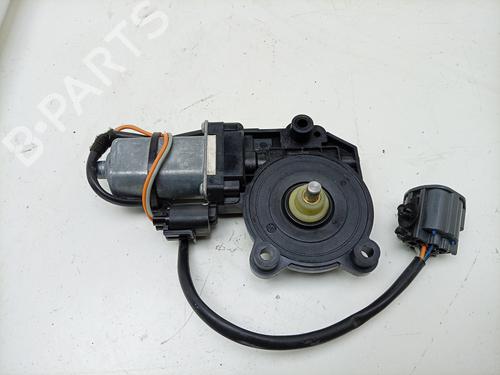 Left front window motor ASTON MARTIN RAPIDE 6.0 | BP37667543E21 - Image 2