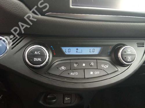 Climate control TOYOTA YARIS (_P13_) 1.5 Hybrid (NHP130_, NHP130) | BP6310733I5 