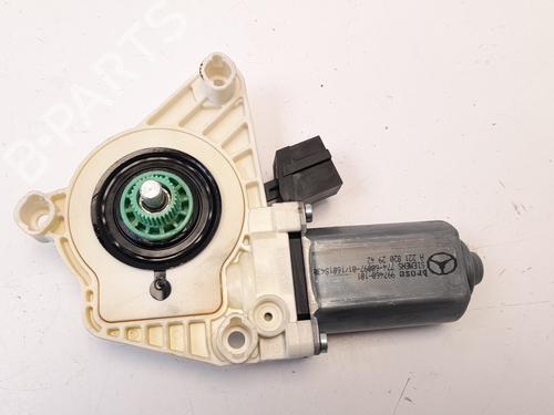 Used Left rear window motor MERCEDES-BENZ S-CLASS (W221, V221) S 320 CDI (221.022, 221.122) (235 hp) 9106394