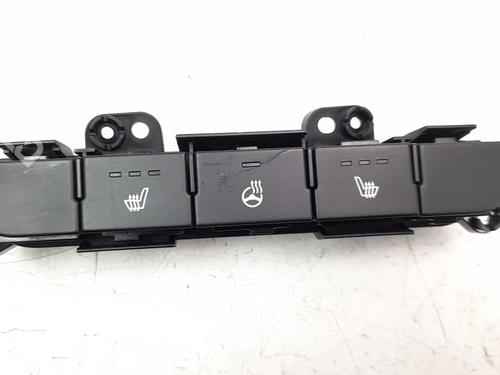 Used Switch KIA SPORTAGE IV (QL, QLE) [2015-2022]  17870886